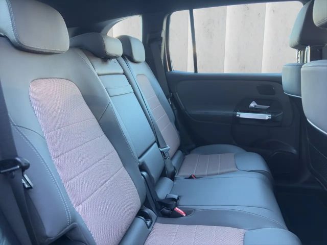 Mercedes-Benz EQB 300 4MATIC Electric Art