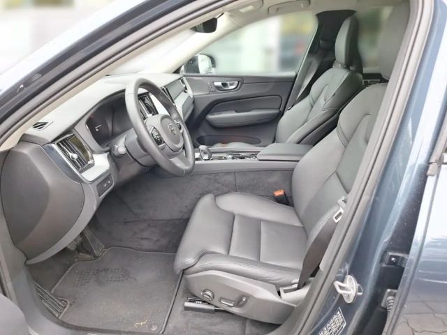 Volvo XC60 Dark Plus T6