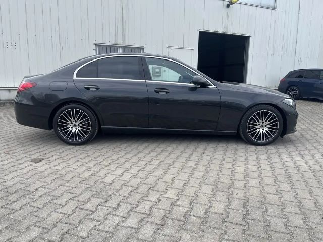 Mercedes-Benz C 180 AVANTGARDE Sedan