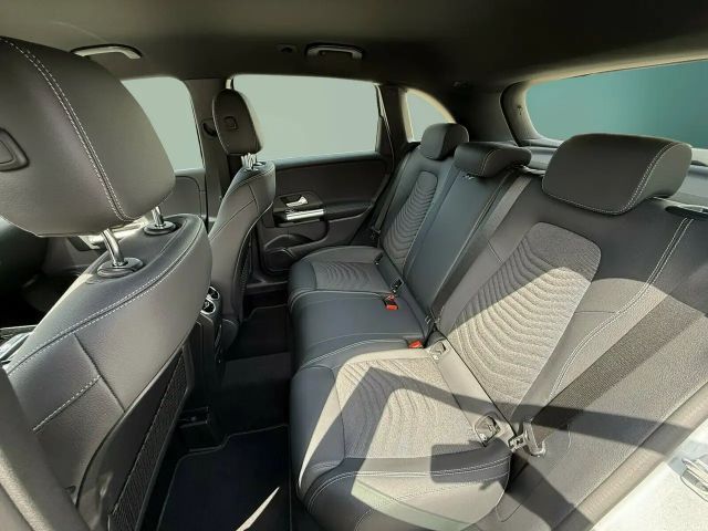 Mercedes-Benz B 200 Progressive