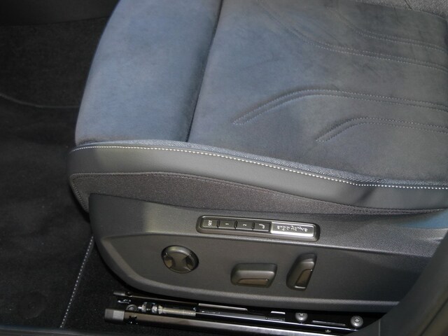 Volkswagen Golf 2.0 TDI DSG Style Variant