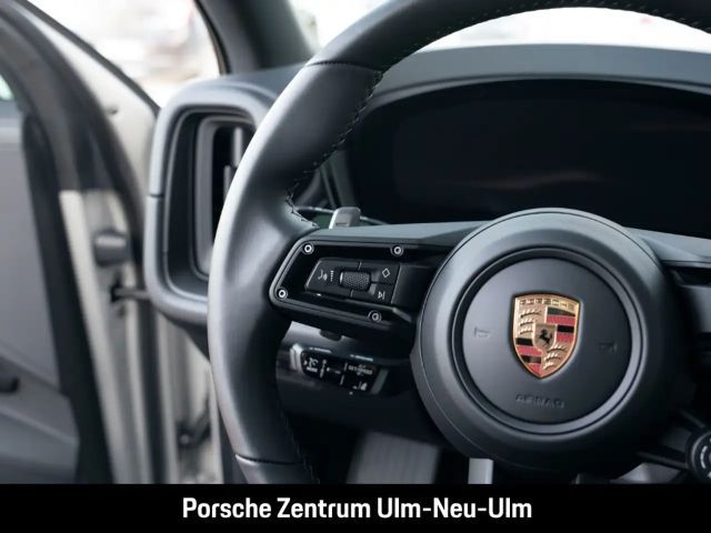 Porsche Cayenne Black Edition E-Hybrid