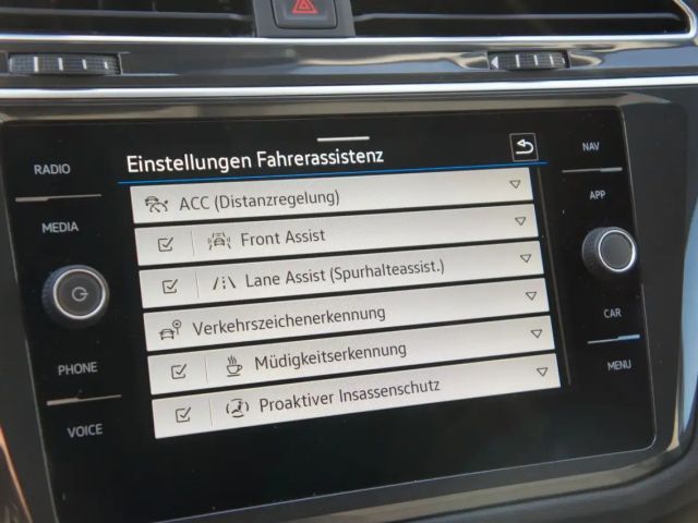 Volkswagen Tiguan Business Life
