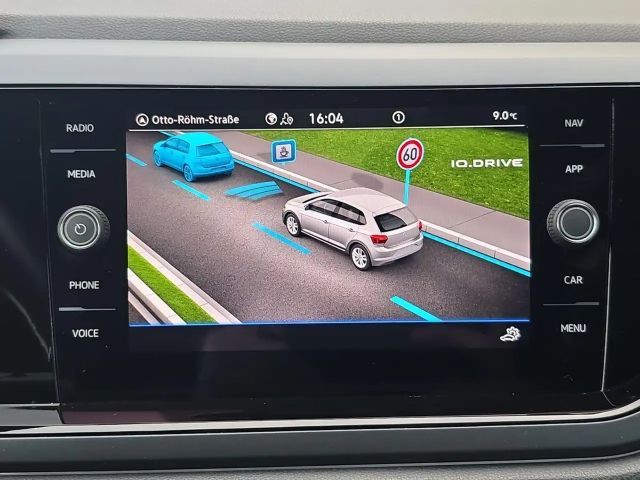 Volkswagen Polo 1.0 TSI DSG R-Line