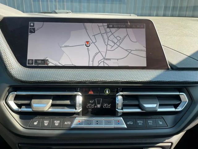 BMW 116 116i 5-deurs Sedan