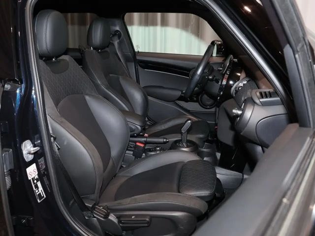 MINI Cooper 5 Tür. JCW Pano.DrivAss LED 17Zoll