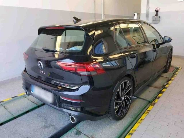 Volkswagen Golf 2.0 TSI GTI