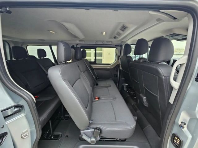 Renault Trafic Blue Combi Evolution L2H1