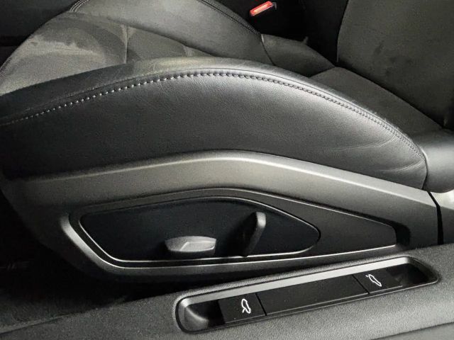 Porsche 911 Cabrio Carrera GTS