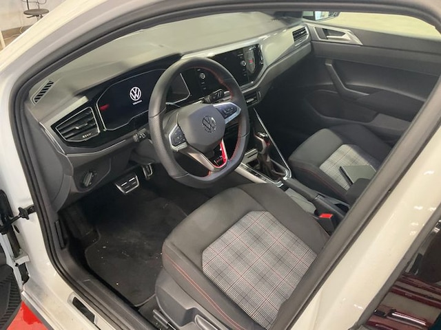 Volkswagen Polo 2.0 TSI DSG