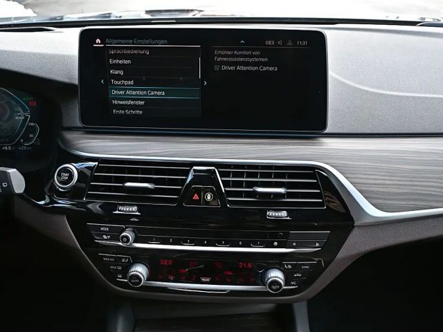 BMW 530 530e Touring xDrive