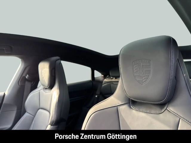 Porsche Taycan 4 Black Edition