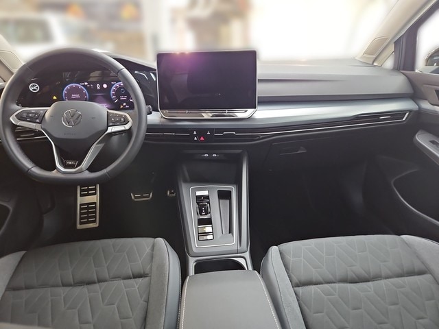 Volkswagen Golf 1.5 eTSI DSG Golf VIII