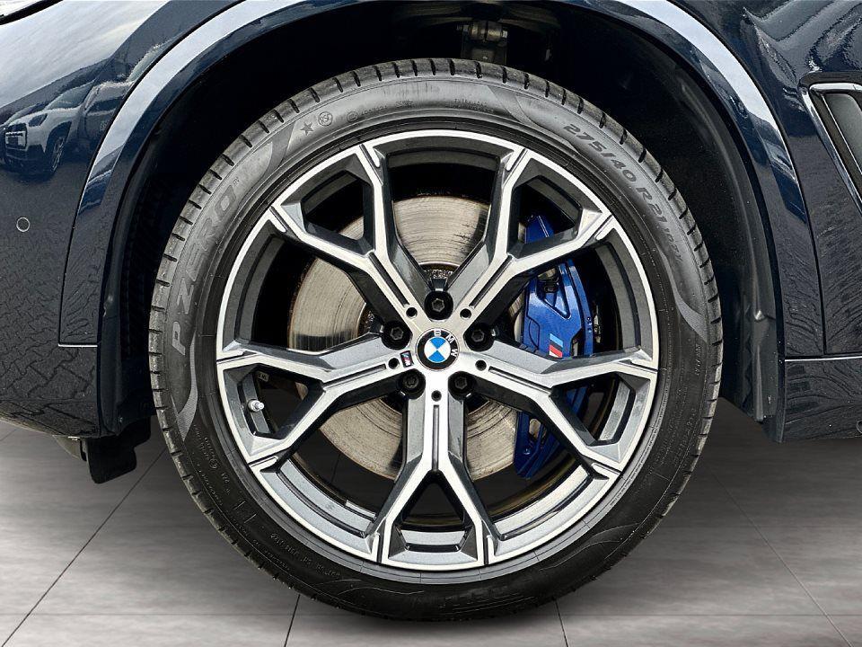 BMW X5 M50i