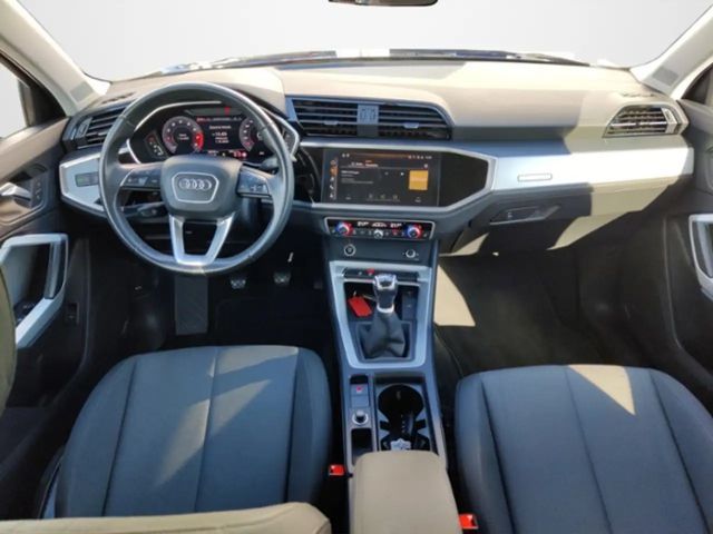 Audi Q3 35+TFSI+ADVANCED+NAVI PLUS+LED+AVC+