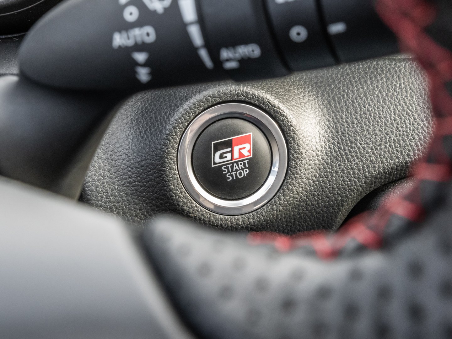 Toyota Yaris 5-deurs Bi-Tone GR