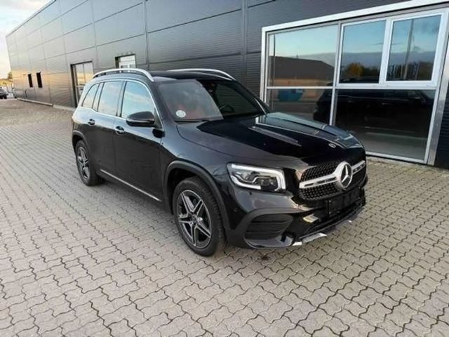 Mercedes-Benz GLB 200 AMG Line