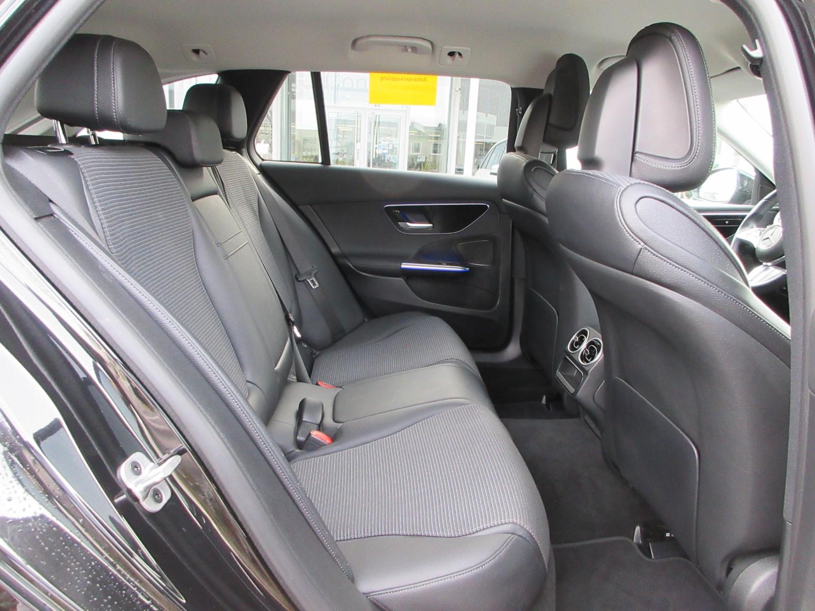 Mercedes-Benz C 200 AVANTGARDE Estate