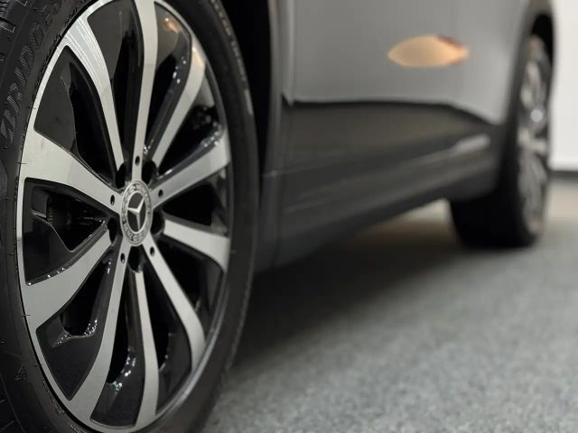 Mercedes-Benz GLA 200 AMG Line