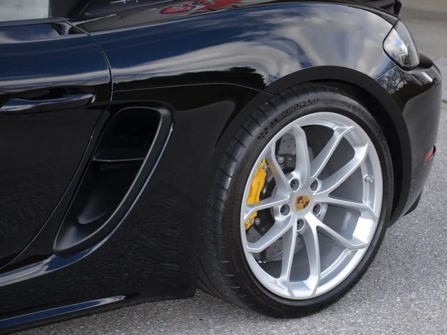 Porsche Cayman 4 718