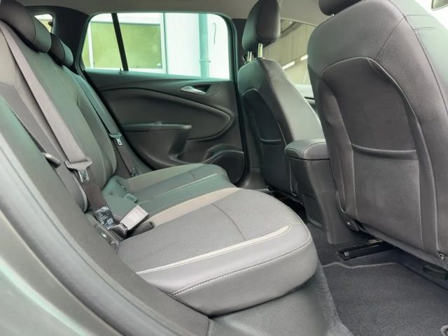 Opel Astra Elegance Sports Tourer