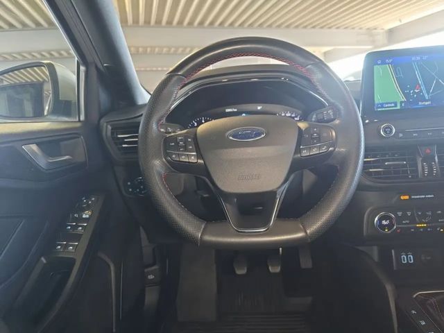 Ford Focus EcoBoost ST Line