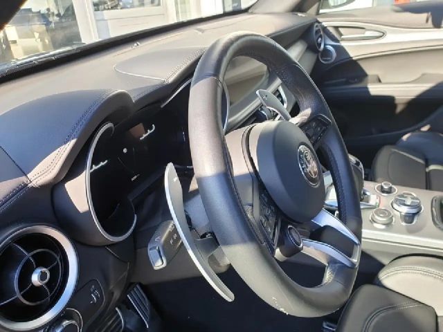 Alfa Romeo Stelvio Q4 Veloce