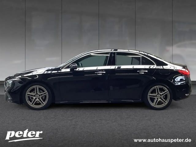 Mercedes-Benz A 180 AMG Line