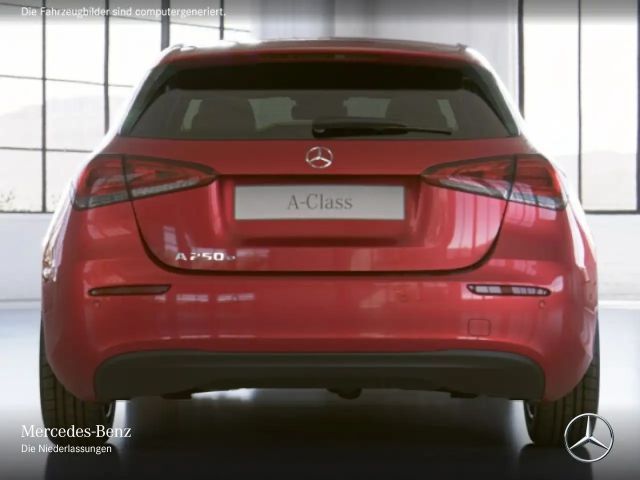 Mercedes-Benz A 250 A 250 e Style