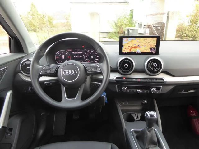 Audi Q2 2,0 TDI *LED*VIRTUAL*KAMERA*LEDER*