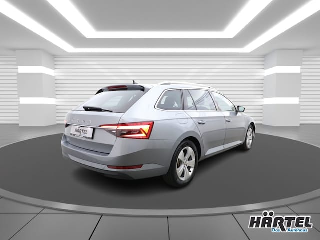 Skoda Superb 2.0 TDI Combi Style Style