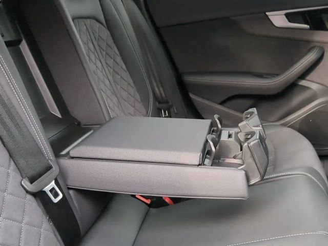 Audi A4 45 TFSI Quattro S-Line