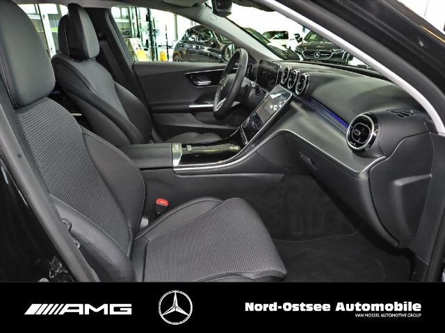 Mercedes-Benz C 200 Sedan