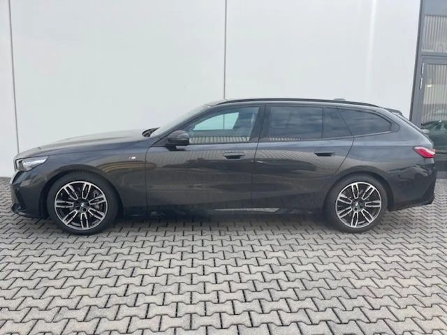 BMW 540 540d M-Sport Touring xDrive