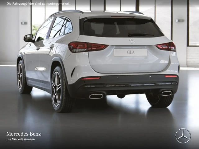 Mercedes-Benz GLA 200 AMG Line