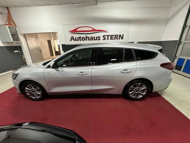 Ford Focus Titanium Wagon