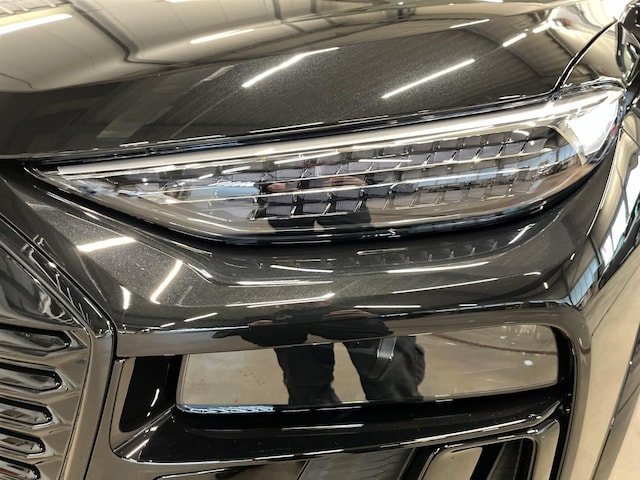 Audi Q6 e-tron Performance