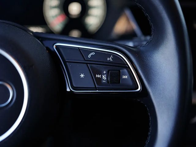 Audi A3 30 TDI Sedan