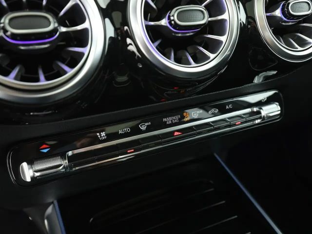 Mercedes-Benz GLA 200 AMG Line