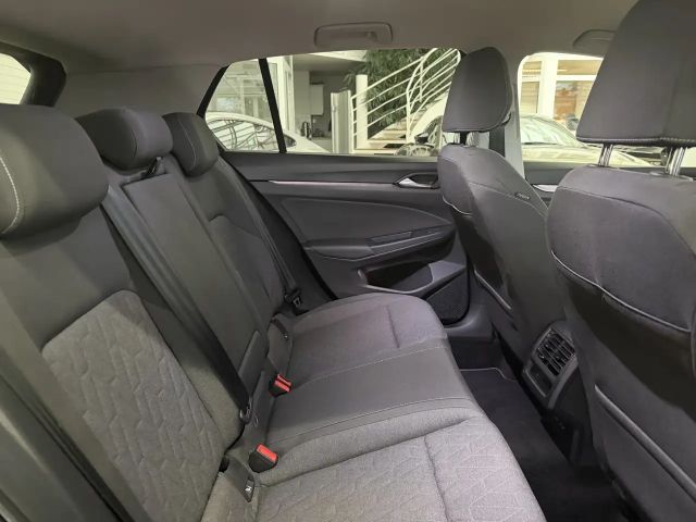 Volkswagen Golf 1.5 eTSI DSG Life