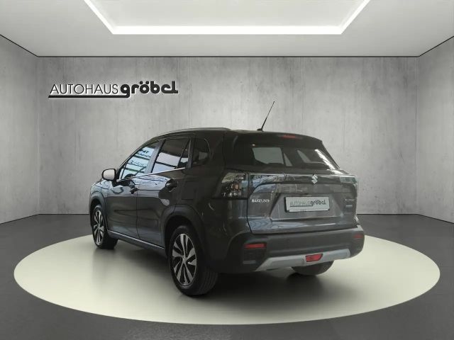 Suzuki S-Cross Hybrid