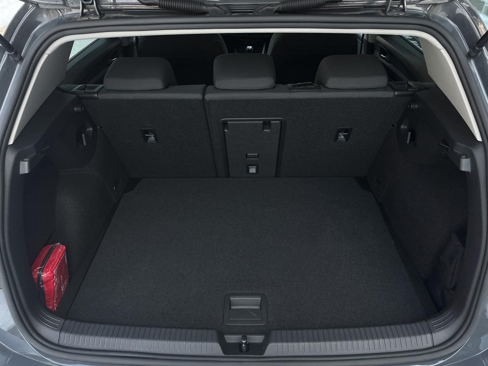 Volkswagen Golf 1.5 TSI Golf VIII Life