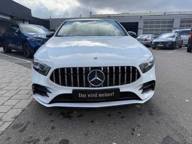 Mercedes-Benz A 35 AMG AMG Line
