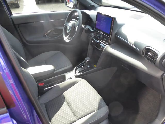 Toyota Yaris Cross 1.5H Teamplayer+Winter+Safety-Paket