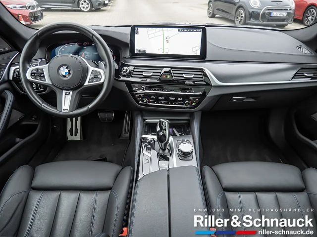 BMW 530 530d M-Sport Touring xDrive