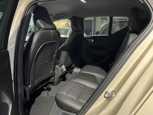 Volvo XC40 Dark Plus