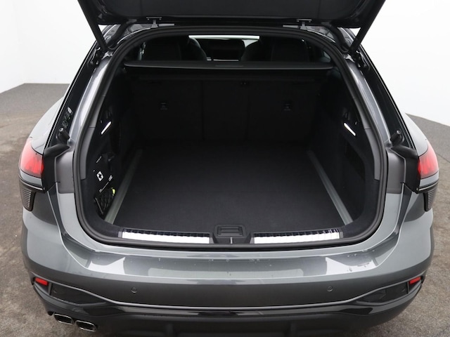 Audi A6 Avant Quattro S-Tronic