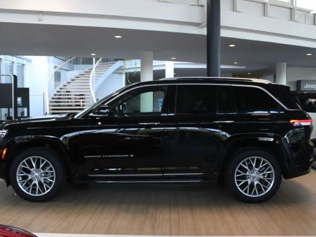 Jeep Grand Cherokee HEMI