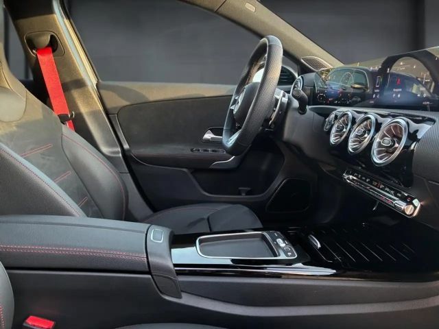 Mercedes-Benz A 35 AMG 4MATIC AMG Line