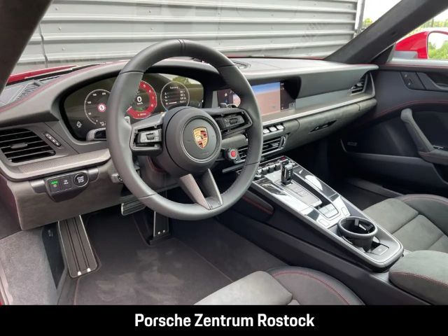 Porsche 992 Carrera Coupé GTS